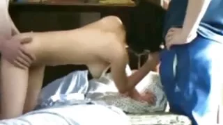 স্বর্ণকেশী Danica নী ...
