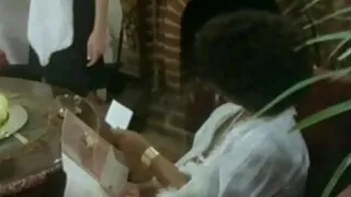 সুন্দর গাঢ় কেশিক দু ...