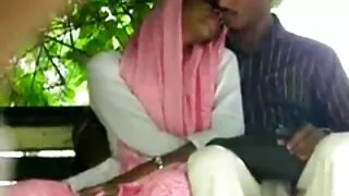 বস্টি শ্যামাঙ্গিনী ব ...