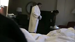 মন্ত্রমুগ্ধ শিশুরা ন ...