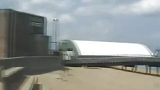 সাদা ক্ষুধার্ত লোক ক ...