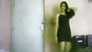 তরুণ মহিলা ইউরোলজিস্ ...