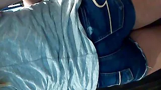 নোংরা স্বর্ণকেশী কিশ ...